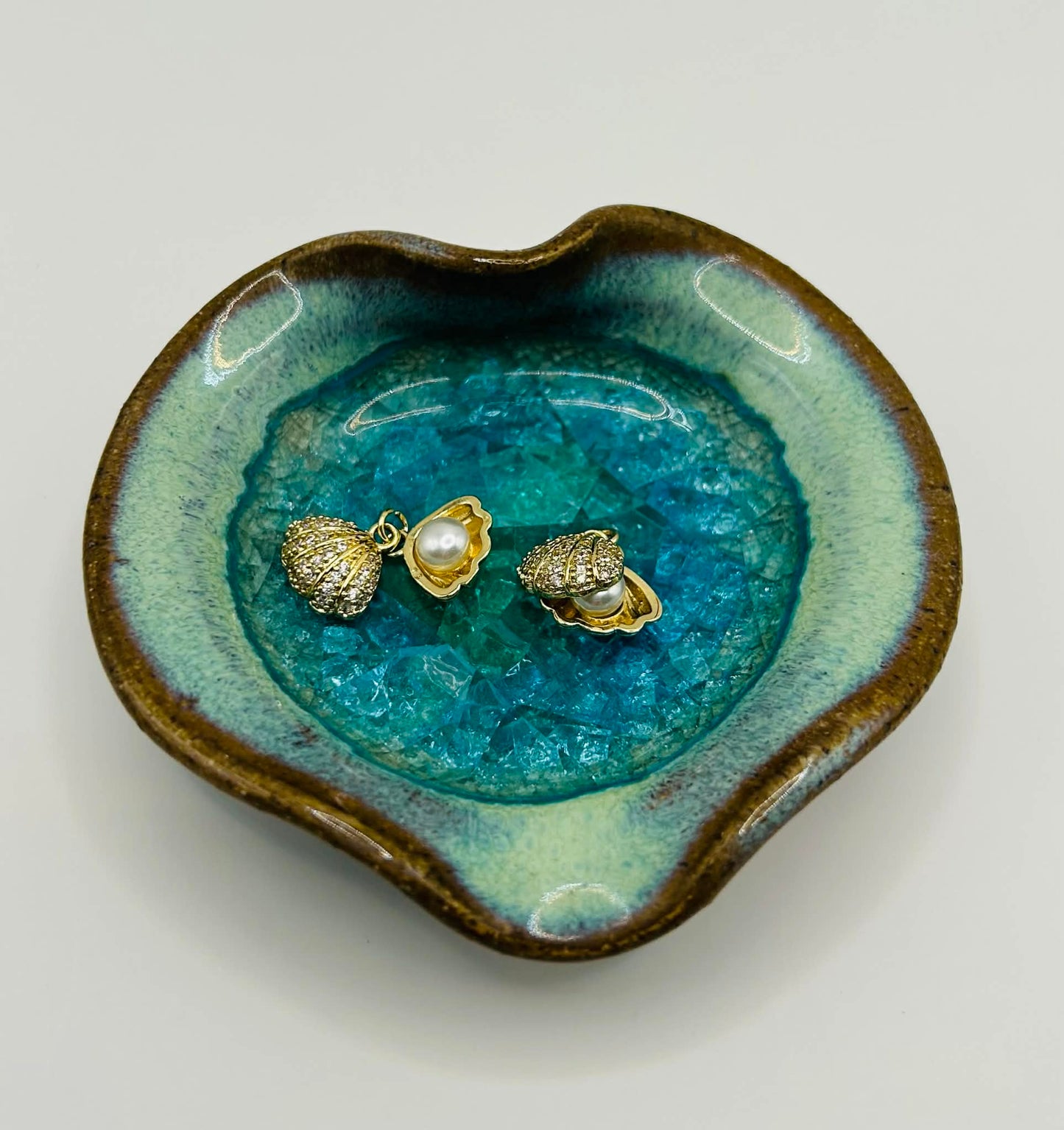 Charms! 100's of Colorful Charms- Charm Jewelry- Keychains