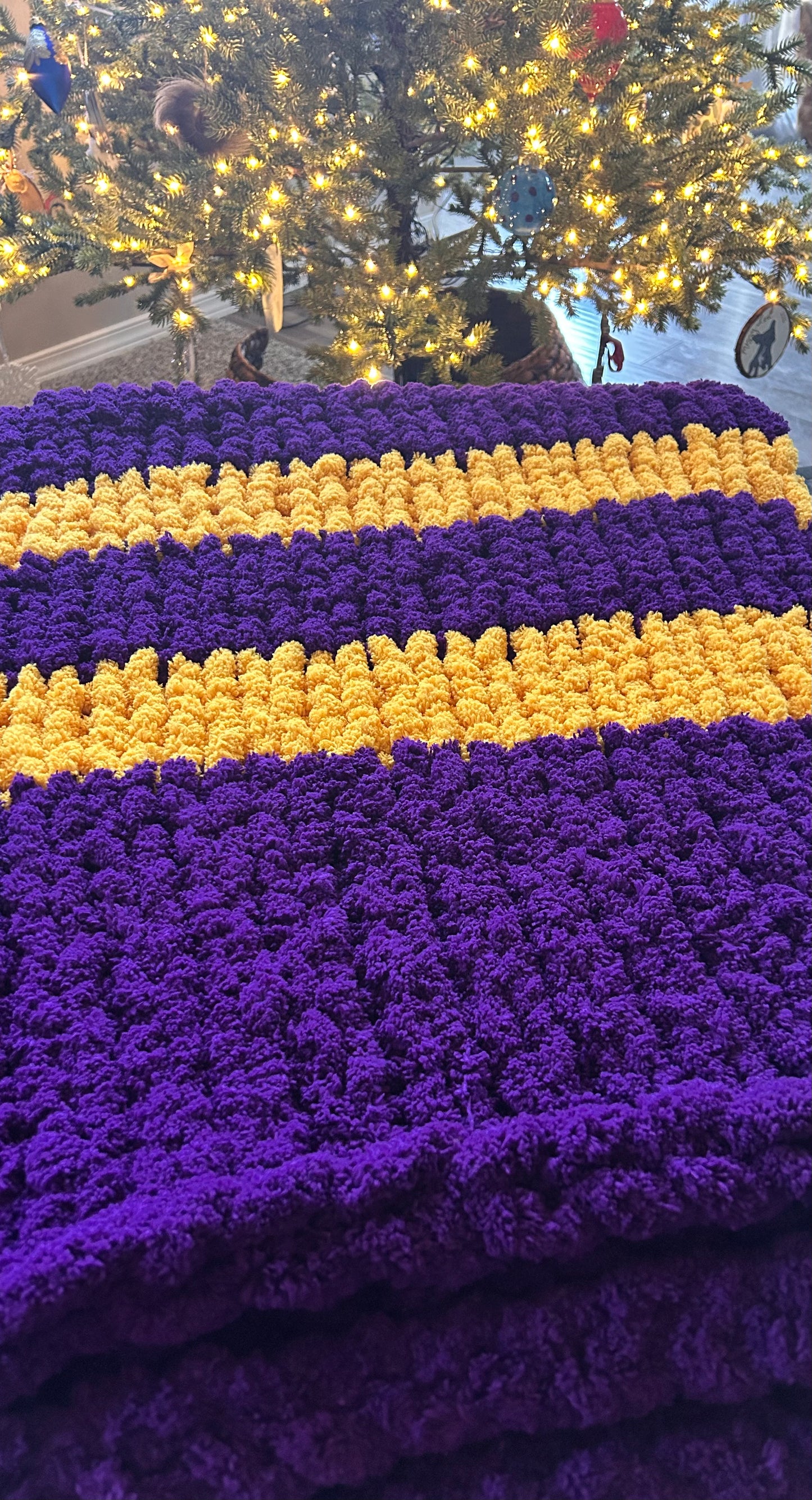 Chunky UW Blanket- University of Washington