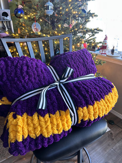 Chunky UW Blanket- University of Washington